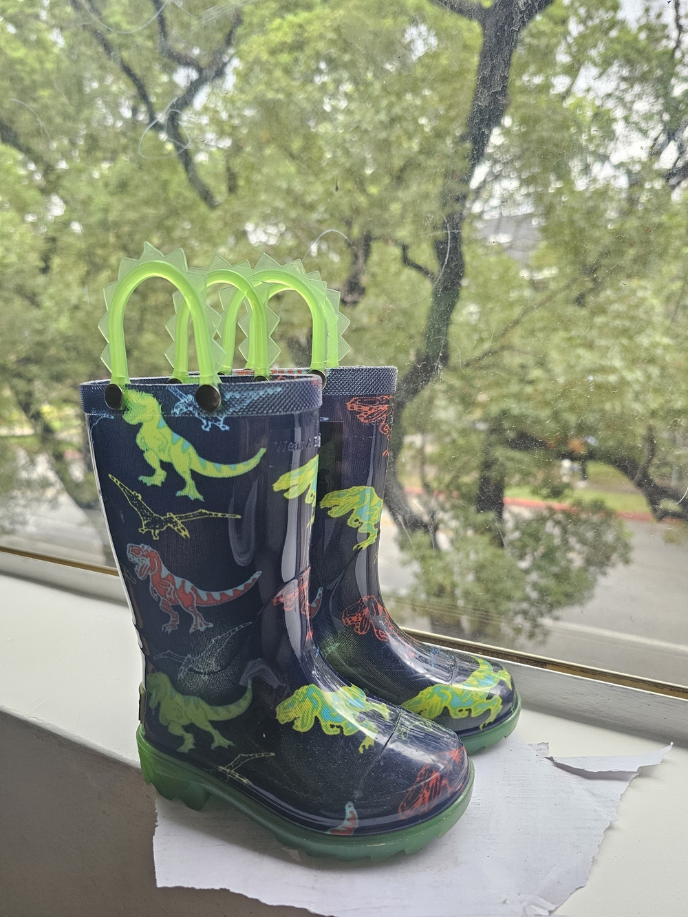 Navy blue Western Chief Toddler Dino Soar Rain Boots Sz 6